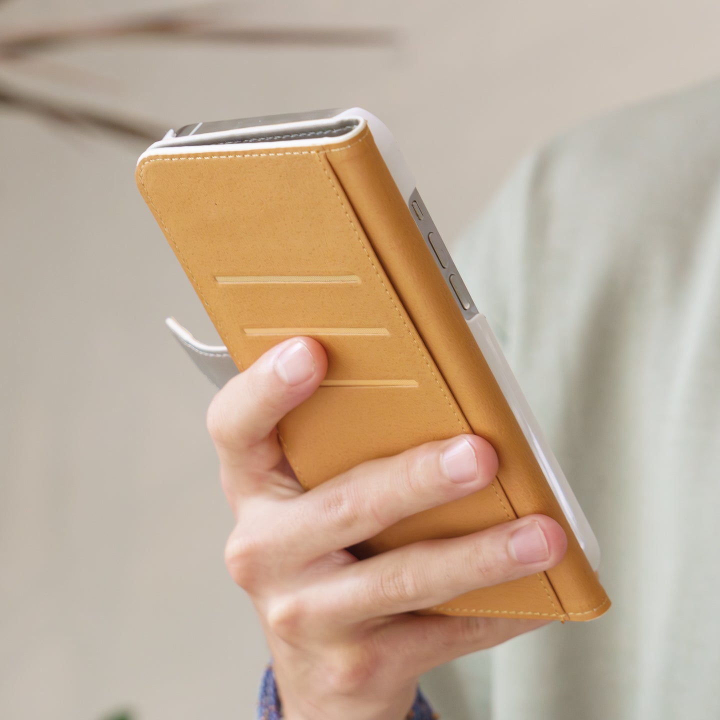 ペットの写真でオリジナルスマホケース (似顔絵スマホケース) - うちの子グッズ Qoo │ ペットの写真を送るだけオリジナルうちの子グッズなら