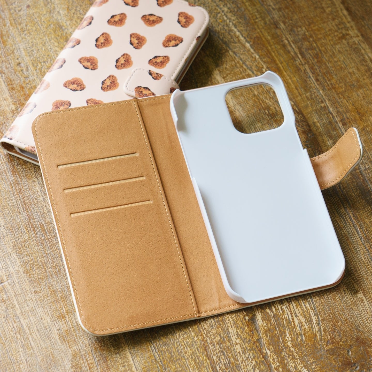 ペットの写真でオリジナルスマホケース (似顔絵スマホケース) - うちの子グッズ Qoo │ ペットの写真を送るだけオリジナルうちの子グッズなら