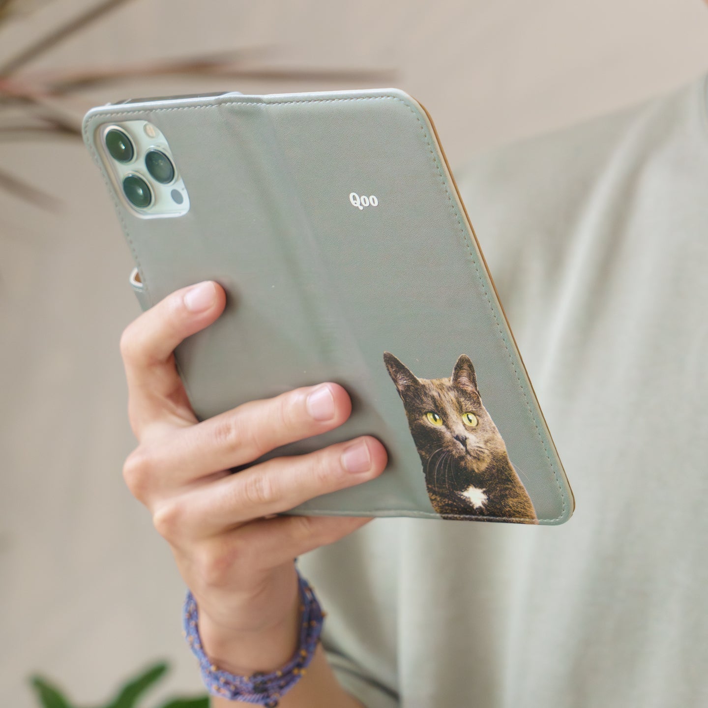 ペットの写真でオリジナルスマホケース (似顔絵スマホケース) - うちの子グッズ Qoo │ ペットの写真を送るだけオリジナルうちの子グッズなら