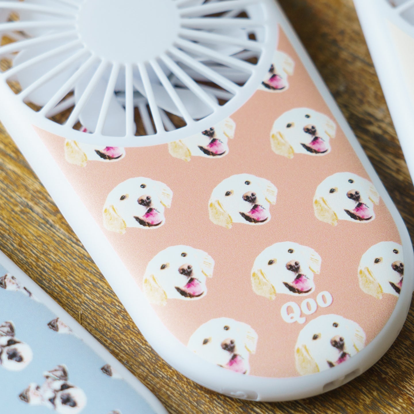 ペットの写真でオリジナルハンディファン (似顔絵ハンディファン) - うちの子グッズ Qoo │ ペットの写真を送るだけオリジナルうちの子グッズなら