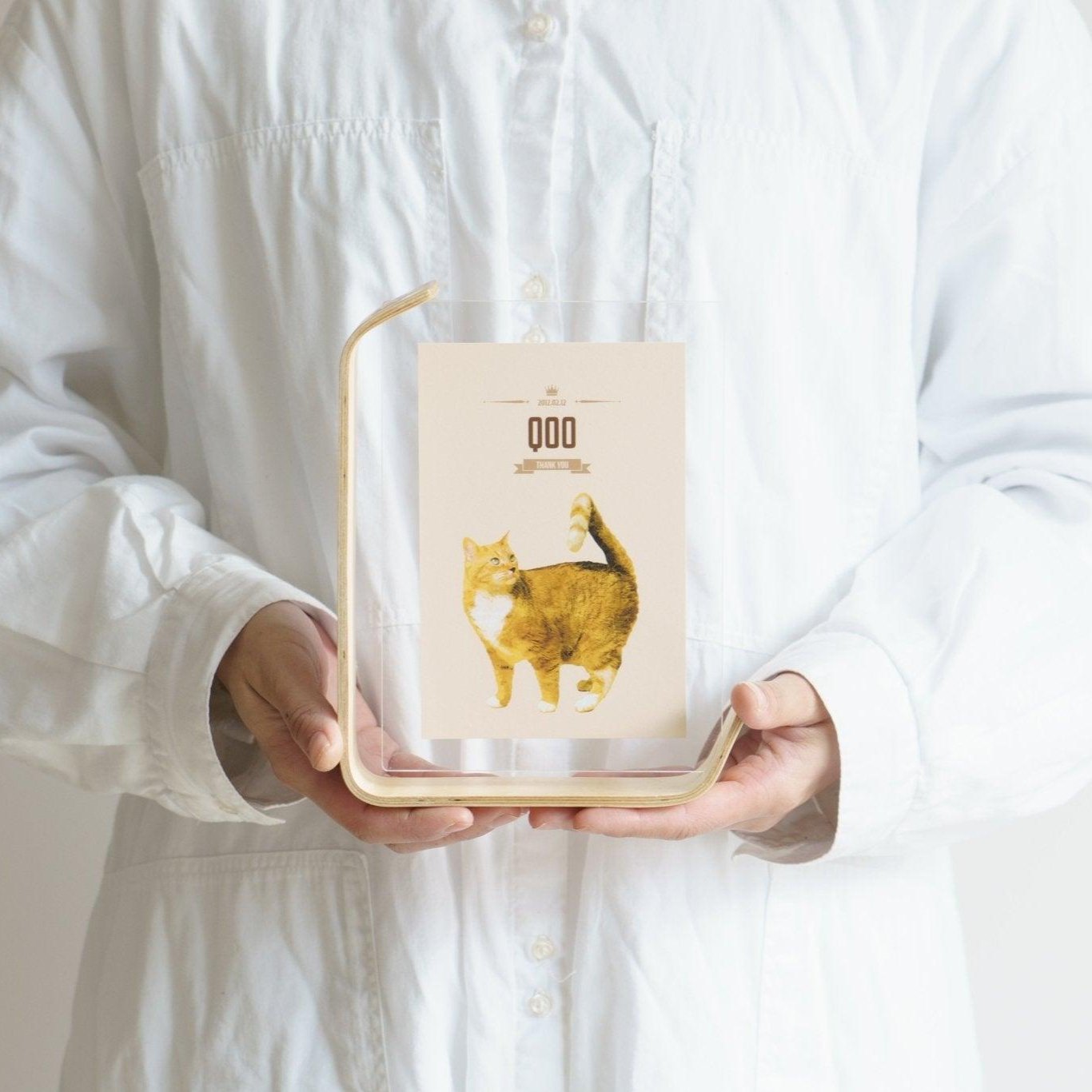 ペットの写真でオリジナルアートフォトスタンド (似顔絵フォトスタンド) - うちの子グッズ Qoo │ ペットの写真を送るだけオリジナルうちの子グッズなら